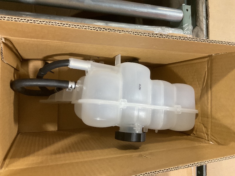 Photo 1 of ***FOR PARTS / HAS DAMAGED (CRACKED) PIECE*** Dorman 603-833 Pressurized Coolant Reservoir with Cap Compatible with Select Ram Models
