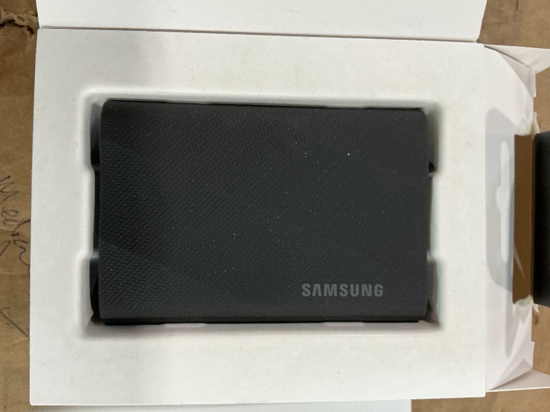 Photo 1 of **UNREADABLE** SAMSUNG T9 Portable SSD 1TB, USB 3.2 Gen 2x2 External Solid State Drive, Seq. Read Speeds Up to 2,000MB/s for Gaming, Students and Professionals,MU-PG4T0B/AM, Black (pack of 1)