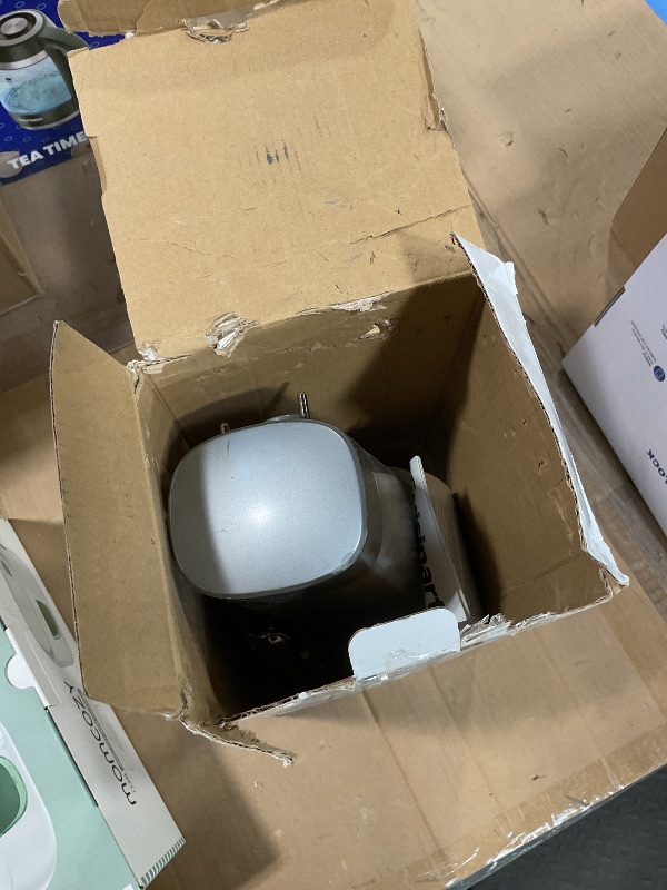 View 2 of **FOR PARTS /BROKEN*** Cuisinart SCO-60 Deluxe Electric Can Opener, Quality-Engineered Motor System Allows you to Open Any Size Can, Stainless Steel
