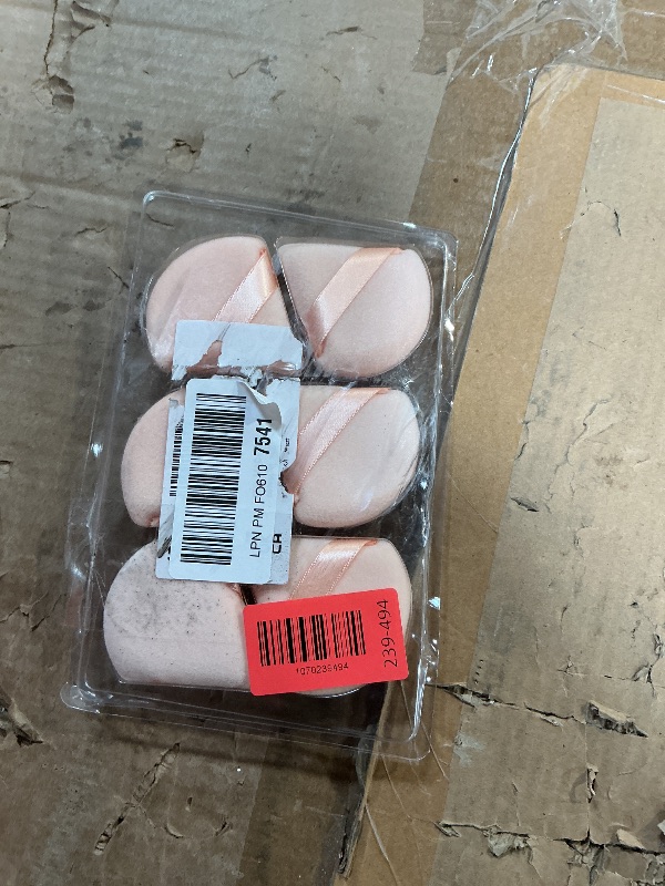Photo 1 of **partial set 4 pcs*** 6 Pieces Triangle Powder Puff Soft Makeup Sponge Make Puff for Face Powder Cosmetic Foundation Sponge Makeup Tool Gifts for Women (Flesh)