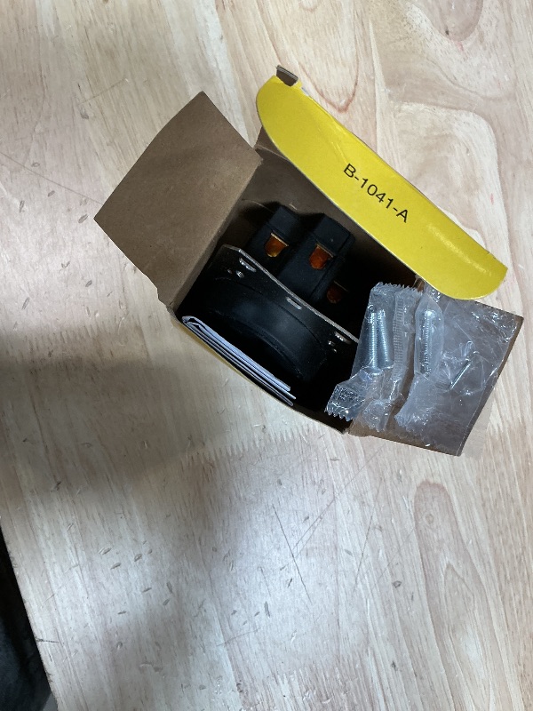 Photo 1 of **FOR PARTS/ DEFECTIVE*** Hubbell HBL9450A Straight Blade Device Receptacle, RTP, Industrial Grade, 3-Pole 4-Wire Grounding, 50A 125/250V, 14-50R