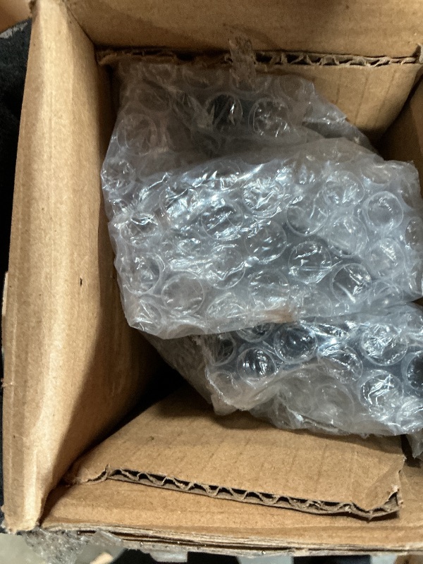 Photo 1 of KUAFU Front LH & RH Bumper Bracket Compatible with 2003-2007 Chevy Silverado 1500 Avalanche & 2003-2007 GMC Sierra 1500 Replacement for 15184117 GM1067159 15184116 GM1066159 Set of 2