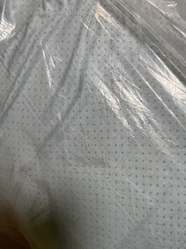Photo 1 of ** dirt **** VALUXE 4 Inch Gel Memory Foam Mattress Topper King Size High Density Cooling Pad Pressure Relief Bed Topper (with Removable & Washable Bamboo Cover)
