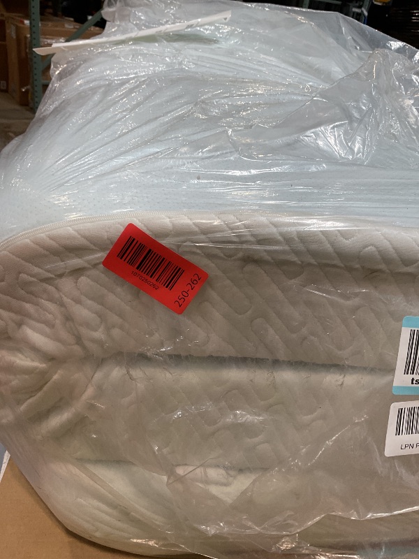Photo 1 of ** dirt **** VALUXE 4 Inch Gel Memory Foam Mattress Topper King Size High Density Cooling Pad Pressure Relief Bed Topper (with Removable & Washable Bamboo Cover)
