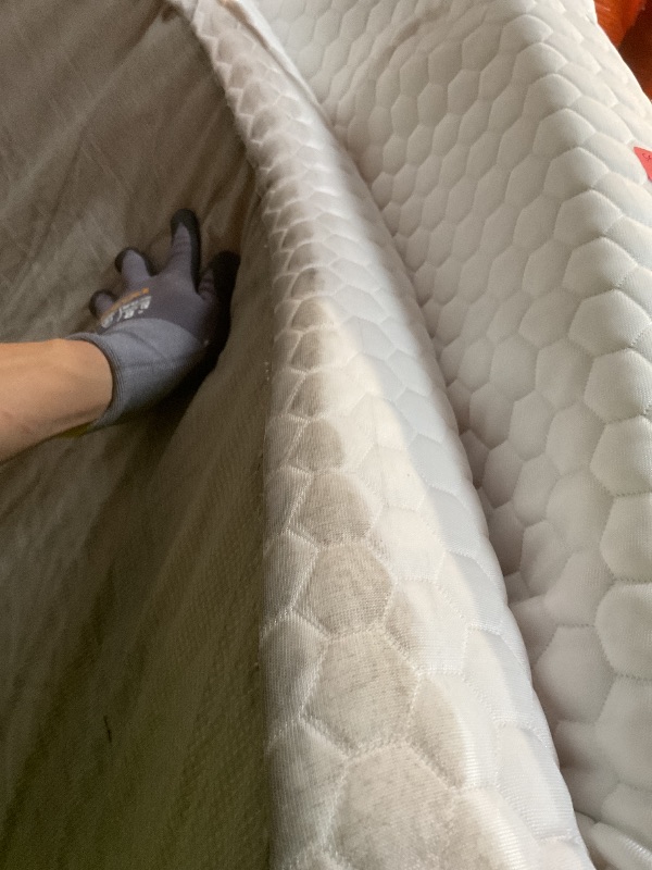 Photo 1 of ** DIRT/SCRAPES FROM TRANSPORT**Helix Dual Comfort Mattress Topper with GlacioTex™ - King