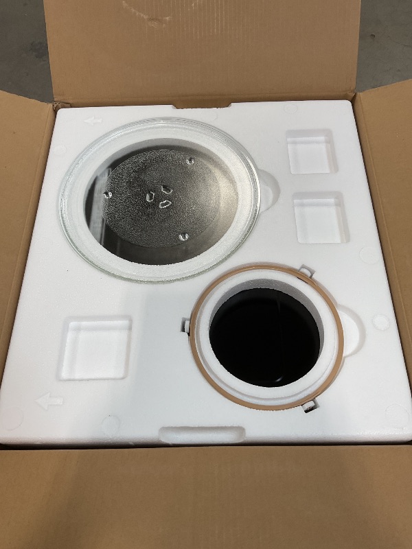 Photo 1 of **MISSING RACK** Toshiba Air Fryer Combo 4-in-1 Countertop Microwave Oven, Smart Sensor, Convection, Mute Function, Position Memory 13.6" Turntable, 1.5 Cu Ft, 1000W, Silver, ML-EC42P(SS)