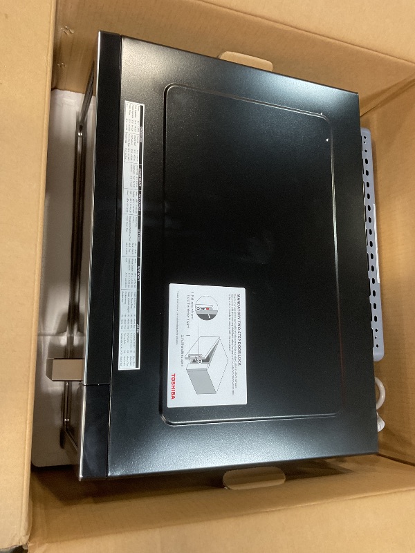 Photo 1 of **MISSING RACK** Toshiba Air Fryer Combo 4-in-1 Countertop Microwave Oven, Smart Sensor, Convection, Mute Function, Position Memory 13.6" Turntable, 1.5 Cu Ft, 1000W, Silver, ML-EC42P(SS)