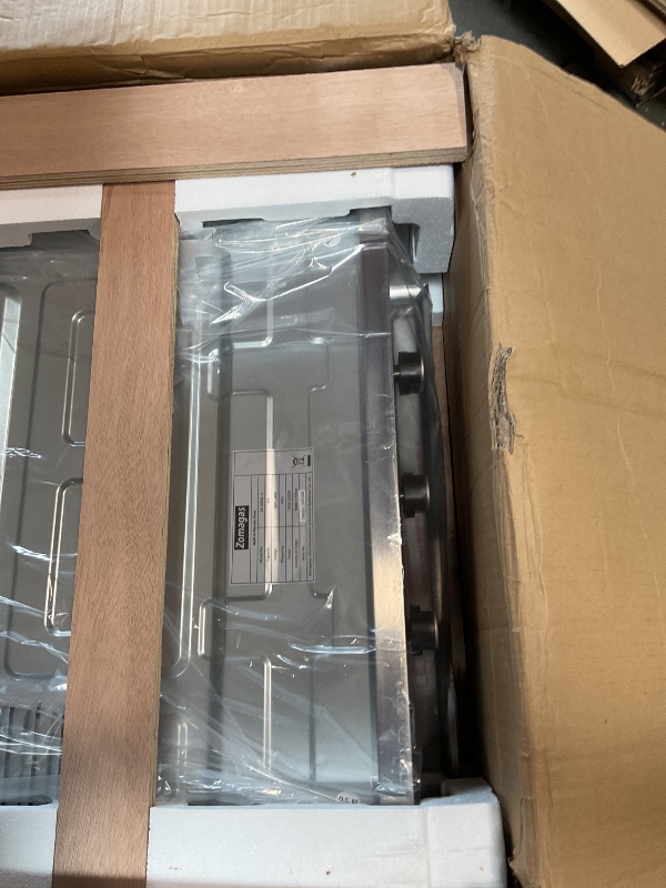Photo 1 of ***NON FUNCTIONAL***PARTS ONLY***
Zomagas 24 Inch Single Wall Oven 2.8 Cu.Ft 3220W, Electric Oven with Mechanical Knob Control, 9 Functions, 360° Rotisserie,Triple Glass Door & Enamel Cavity for restaurant, hotel, and home