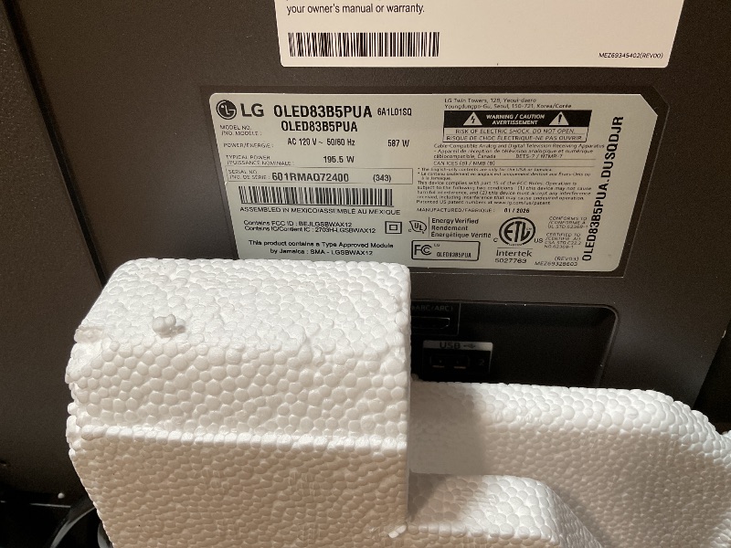 Photo 1 of *** USED/WILL NOT POWER ON***LG 83-Inch Class OLED AI 4K B5 Series Smart TV w/Dolby Atmos, Dolby Vision, HDR10, AI Super Upscaling 4K, Filmmaker Mode, Wow Orchestra, Alexa Built-in (OLED83B5PUA, 2025)