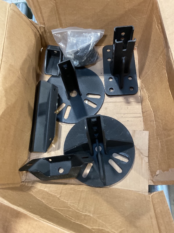 Photo 1 of *** USED/MINOR DAMAGE/UNKNOWN MISSING PARTS OR HARDWARE***RealTruck Swing-A-Way Tire Carrier HC200T
