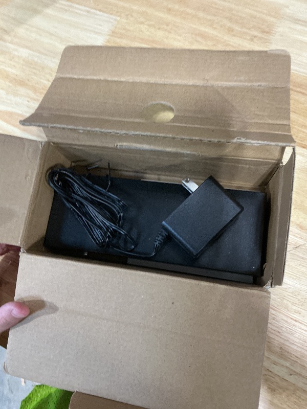 Photo 1 of 10 Port 2.5G Unmanaged Ethernet Switch, 8 x 2.5G Base-T Ports, 2 x 10G SFP, Compatible with 100/1000/2500Mbps, VLAN, Fanless, Desktop/Wall Mount YuanLey 2.5Gbe Network Switch for Wireless AP, NAS, PC