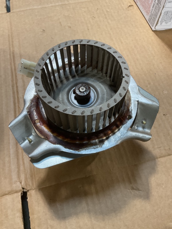 Photo 1 of **CORROSION SEEN IN PHOTO**Criditpid HC21ZE126A J238-112-11203 Furnace Draft Inducer Motor Kit for Carrier Bryant Payne Furnace.