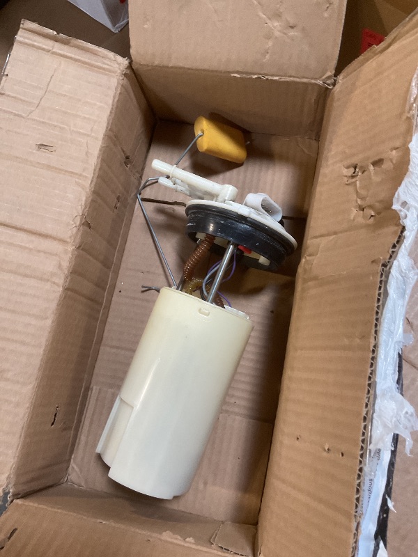 Photo 1 of **USED AND needs cleaning**Delphi Fuel Pump Module Assembly - FG0324