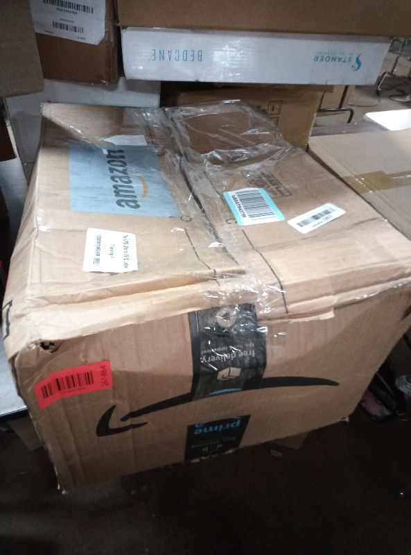 Photo 1 of 13x13 Storage Cubes 6-Pack, Large Foldable Fabric Cube Storage Bin with Reinforced Bottom and Labels, Organizer Baskets for Shelves, Closets(White/Green)