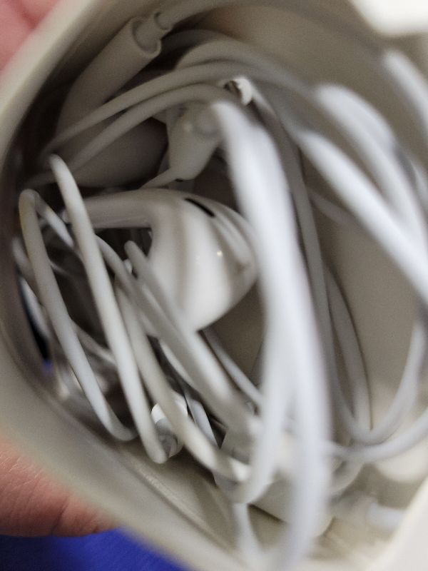 Photo 1 of 2 Pack-USB C Headphones for iPhone 17/16/15 Pro Max Plus Type C Earbuds with Microphone & Remote Noise Cancelling Earphones for iPhone 17/16/15 Pro, iPad,Galaxy S25/S24/S23/S22/S21/Ultra Note 10/20