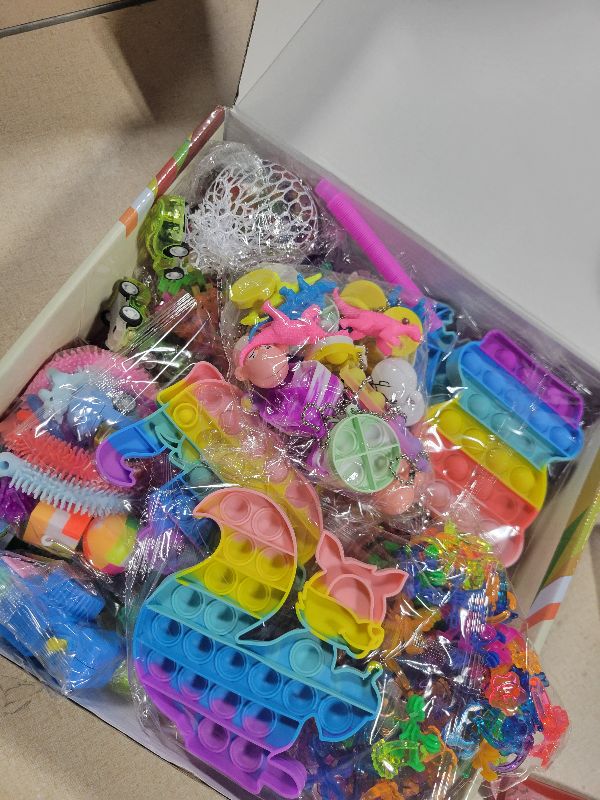 View 3 of 1000pcs Party Favors Goodie Bags for Kids, Fidget Toys Pack, Stocking Pinata Stuffers, Birthday Gifts, Classroom Prize, Treasure Box, Carnival Prizes, Easter Eggs Fillers