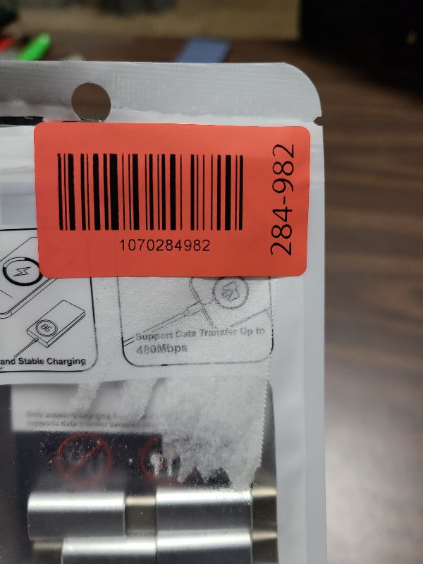 Photo 1 of ????? ???????? Lightning to USB C Adapter for iPhone 17/16/15 Series,iPad Pro,Charging & Data Sync ONLY,Type C Charger Connector,for iPhone 17/16 Charger,17/16 Accessroies,Not for Audio