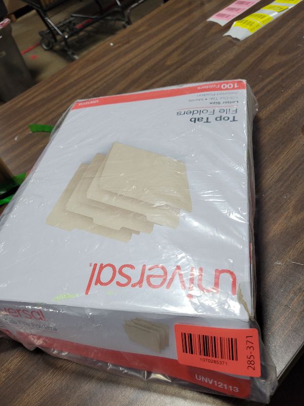 Photo 1 of 1InTheOffice Manila File Folders Legal Size, File Folders Legal 8.5" x 14", 1/3 Cut Tabs, 100 Pack