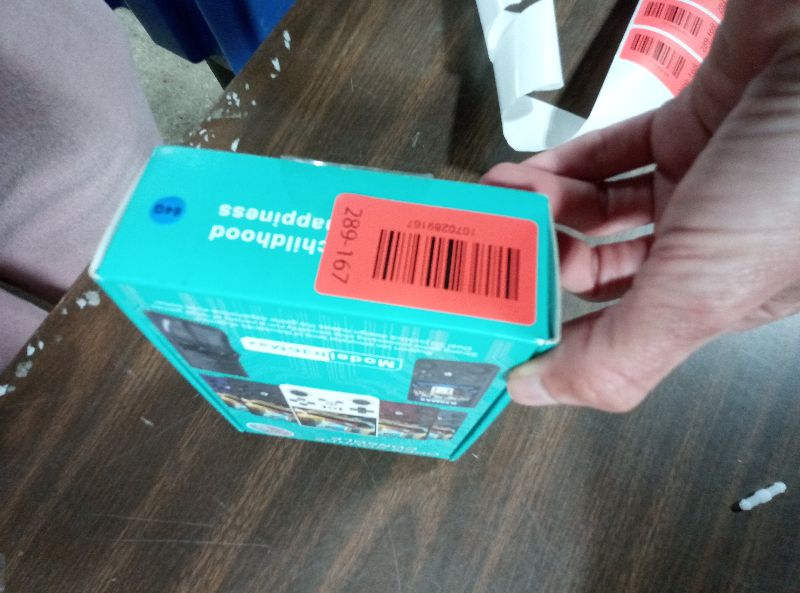 Photo 1 of ?R36MAX 4000mAh Portable Rechargeable Handheld Retro Game Console,Comfort Non-Slip Handheld Standing Retro Game Console with 64G TF Car,4.0-inch Screen,for Office,Blue