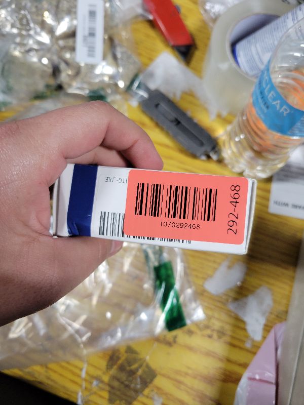 Photo 1 of 2 Pcs Non-Fading MB Door Light Logo, Projector Welcome Lamp Door Light Puddle lights Kit Compatible with Accessories CLA45 CLA250 E200 E400 C200 COUPE CLS45 CLS300 CLS350 CLS400 (CLA/CLS/C/E Coupe)