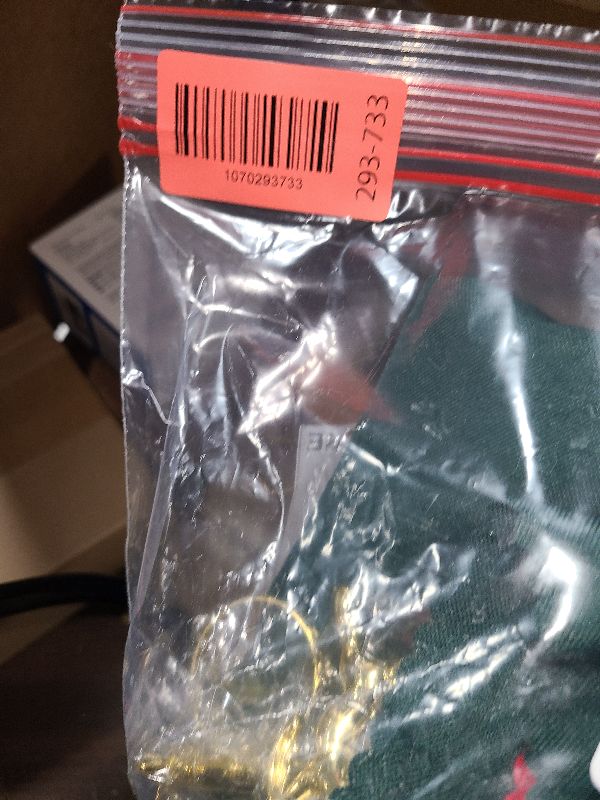 Photo 1 of 16 Pcs Christmas Napkin Rings Cloth Set, Include 8 Pieces Gold Napkin Rings with 8 Pieces Solid Color Dinner Napkins for Party Decoration, Dinning Table, Holiday, Wedding, Tabletop Décor