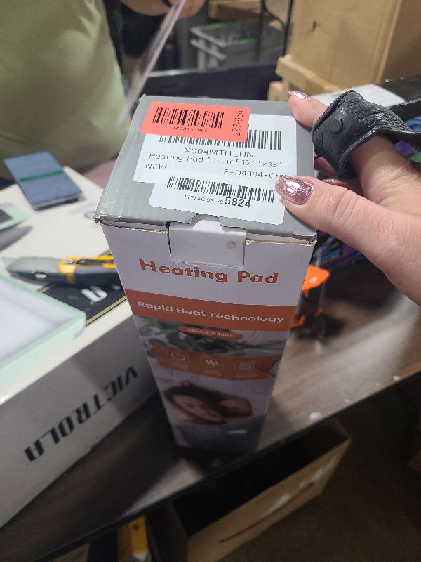 Photo 1 of 17''×33'' Heating Pad for Back Pain, Electric Heating Pad with 9 Heat Settings & 4 Timers Auto Shut Off, Extra Large Heating Pad for Period Cramps & Sore Muscles, Machine Washable, Dry & Moist Heat