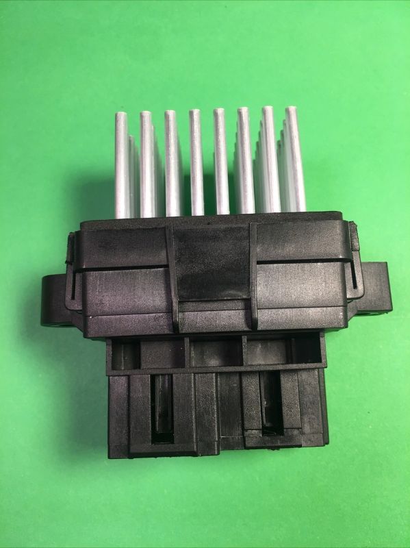 Photo 1 of 07-14 CADILLAC BLOWER CONTROL MODULE OEM Part Number F 011 024 280 03 New