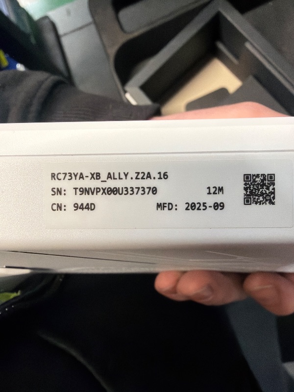 Photo 1 of ***LOCKED TO OLD USER***
ASUS ROG Xbox Ally – 7” 1080p 120Hz Touchscreen Gaming Handheld, 3-month Xbox Game Pass Premium included, AMD Ryzen Z2 A, 16GB RAM, 512GB SSD, White