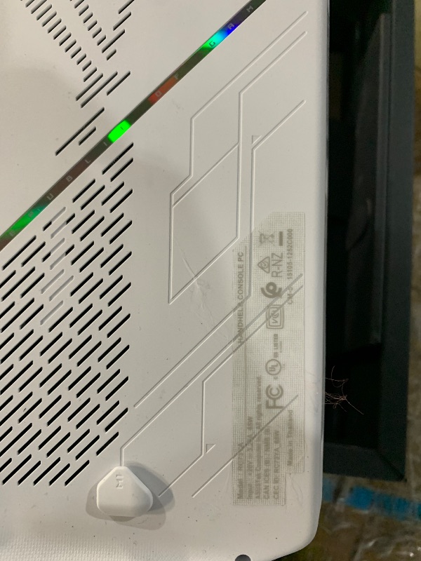 Photo 1 of ***LOCKED TO OLD USER***
ASUS ROG Xbox Ally – 7” 1080p 120Hz Touchscreen Gaming Handheld, 3-month Xbox Game Pass Premium included, AMD Ryzen Z2 A, 16GB RAM, 512GB SSD, White