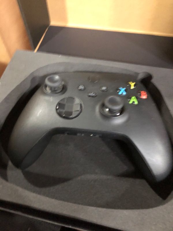 Photo 1 of ** standard xbox wireless controller**
Razer Wolverine V3 Pro Wireless Gaming Controller: Licensed for Xbox Series X|S, Xbox One, Windows PC - 6 Remappable Buttons - Fast Triggers - Customizable Thumbsticks - Wired Tournament Mode - Black