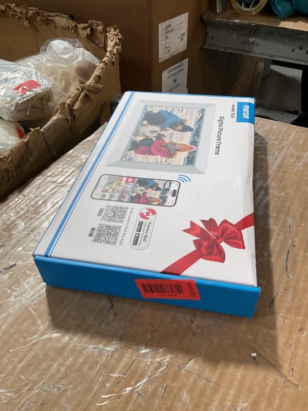 Photo 1 of Miroir 10.1 Inch WiFi Digital Photo Frame via Frameo App, 1280x800 HD IPS Touch Screen Electric Picture Frame Display, 32GB Storage, Auto-Rotate, Wall Mountable, Share Photos/Videos Instantly