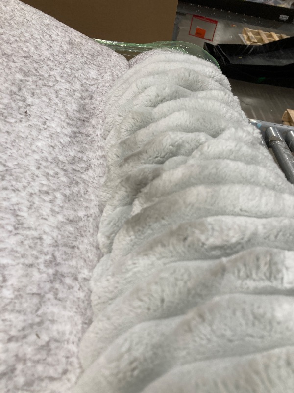 Photo 1 of ***DIRTY***Signature Design by Ashley Top Tier Casual L-Shaped 3-Piece Reclining Sectional Sofa with Chaise, Console Storage and 4 Accent Pillows, White