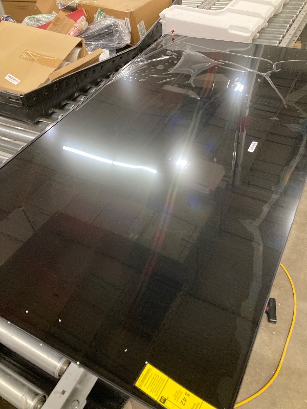 Photo 1 of ***DAMAGE***Samsung - 65" Class U7900 Series UHD 4K Smart Tizen TV (2025)
