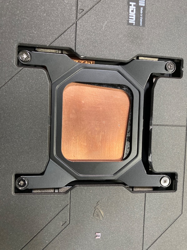 Photo 1 of ***Only to use to parts**ASUS ROG Astral GeForce RTX™ 5090 OC Edition Gaming Graphics Card (PCIe® 5.0, 32GB GDDR7, HDMI®/DP 2.1, 3.8-Slot, 4-Fan Design, Axial-tech Fans, Patented Vapor Chamber, Phase-Change GPU Thermal pad)