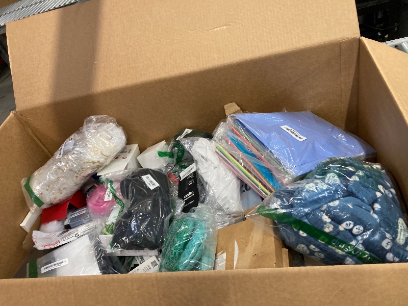 Photo 1 of ........ NO RETURNS ACCEPTED......
Nellis Variety Box: Medium | See Notes for Details