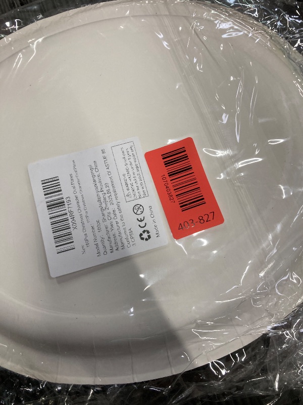Photo 1 of 100 Pcs Christmas Oval Paper Plates 10" x 12" Large Cute Santa Xmas Dinner Plates Disposable Heavy Duty Claus Belt Snowman Gingerbread Plates for Christmas Winter Holiday Party Supplies Decorations