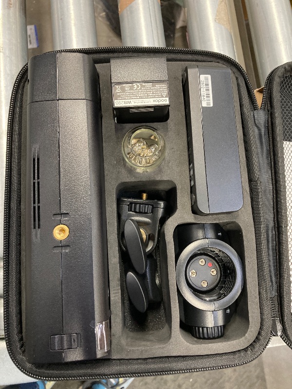 Photo 1 of **Damaged, use please to parts**Godox AD200 Pro AD200Pro Flash Strobe, TTL Pocket Flash Monolight, 200W 2.4G Speedlite HSS 1/8000s 2900mAh Li-ion Battery, 500 Full Power Flashes, Bare Bulb/Speedlite Fresnel Flash Head