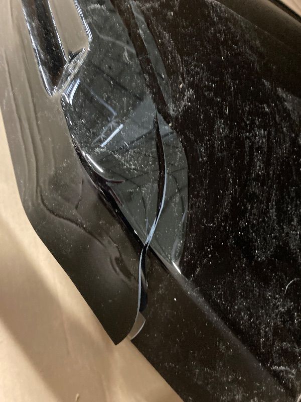 Photo 1 of ***ITEM IS CRACKED***Thule Motion 3 XL***ITEM IS CRACKED***