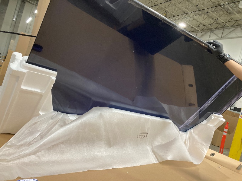 Photo 1 of ******** NO RETURNS ACCEPTED
Samsung 85-Inch Class QLED Q6F Series Samsung Vision AI Smart TV (2025 Model, 85Q6F) Q4 Lite Processor, Quantum HDR, Motion Xcelerator 60Hz, Color Booster, 4K Upscaling, Compatible with Alexa