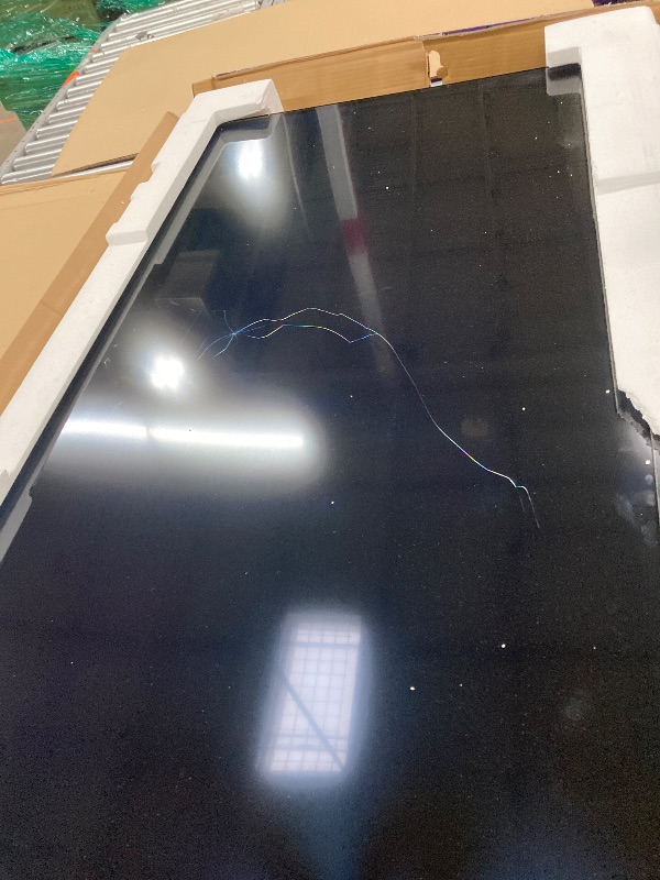 Photo 1 of NO RETURNS ACCEPTED
Roku Smart TV 2025 – 55-Inch Select Series, 4K HDR TV – Roku TV with Enhanced Voice Remote – Flat Screen LED Television with Wi-Fi for Streaming Live Local News, Sports, Family Entertainment