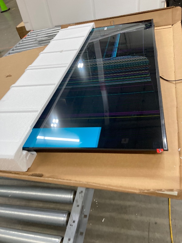 Photo 1 of  NO RETURNS ACCEPTED
Samsung 58-Inch Class Crystal UHD U8000F 4K Smart TV (2025 Model) Endless Free Content, Crystal Processor 4K, MetalStream Design, Knox Security, Alexa Built-in