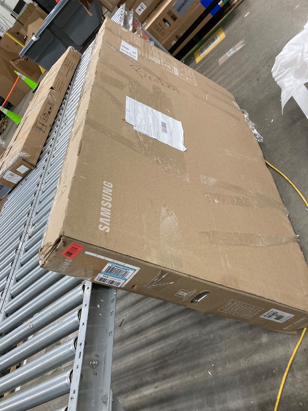 Photo 1 of  NO RETURNS ACCEPTED
Samsung 65-Inch Class QLED Q8F 4K UHD Smart TV (2025 Model) Q4 AI Processor, 100% Color Volume with Quantum Dot, AirSlim Design, Endless Free Content, Samsung Vision AI, Alexa Built-in