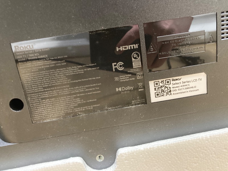 Photo 1 of *PARTS ONLY / NO RETURNS* Roku Smart TV 2025 – 43-Inch Select Series, 4K HDR TV – RokuTV with Enhanced Voice Remote – Flat Screen LED Television with Wi-Fi for Streaming Live Local News, Sports, Family Entertainment