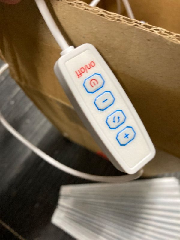 Photo 1 of ***LAMPSHADE IS INSIDE OUT***kvppvt Pleated Table Lamp Bedside Night Lamp, Rattan Base, Fabric Pleated Lampshade, Adjustable Light Color and Brightness, USB Powered, Vintage Style Light for Bedroom Living Room Office (Floral)***LAMPSHADE IS INSIDE OUT***