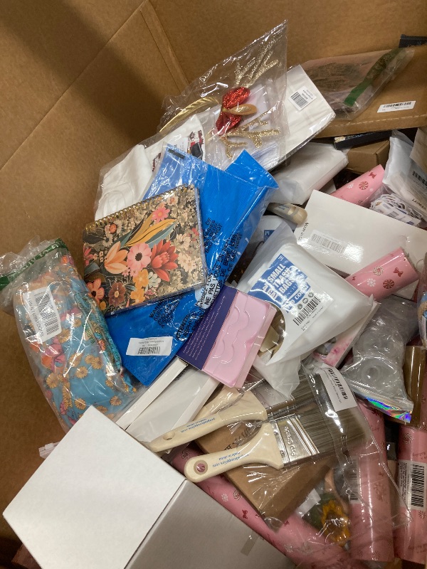 Photo 1 of
Nellis Variety Box: Small | See Notes for Details