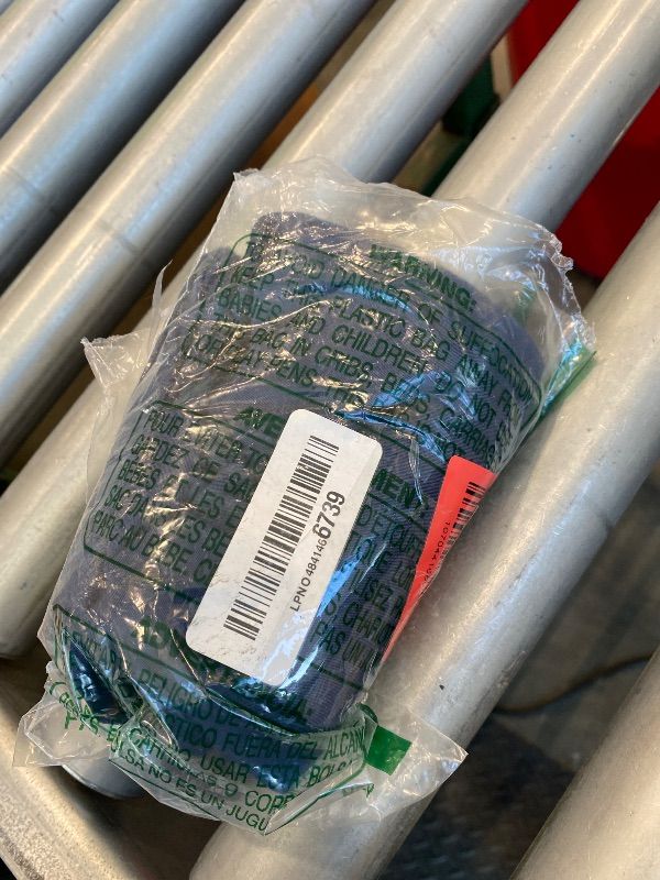 Photo 1 of *MINOR DAMAGE - USED*
Amazon Basics Standard Microfiber Pillow Cases, Lightweight, Super Soft Easy Care, Navy Blue, 20" x 30", Set of 2, Pillows Not Included