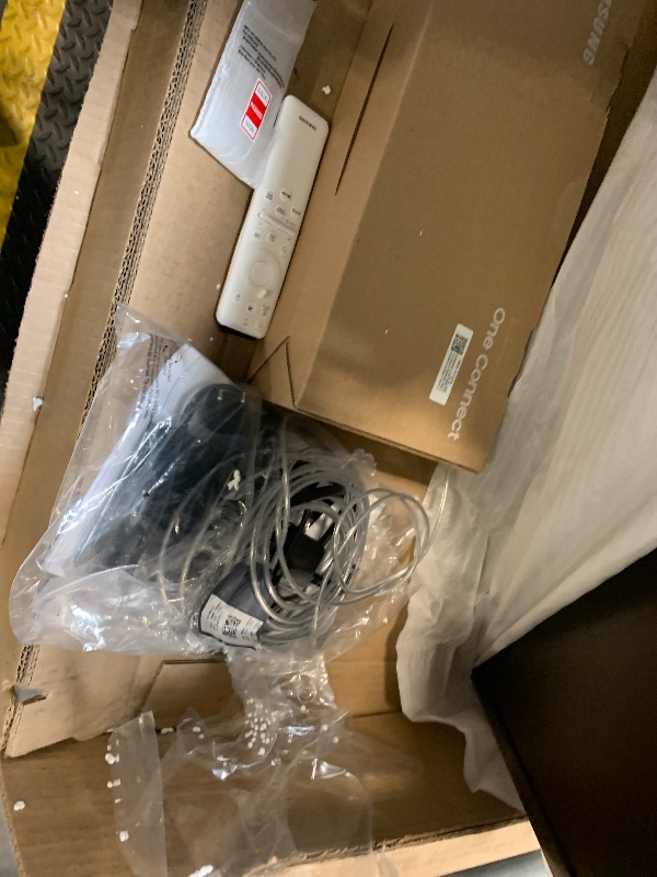 Photo 1 of ** USED/ UNTESTED** Samsung 43-Inch Class The Frame LS03F 4K QLED Smart TV (2025 Model) Slim Fit Wall Mount, Modern Frame Design, NQ4 AI Gen2 Processor, Art Mode, Artful Picture Quality, Samsung Vision AI, Alexa Built-in