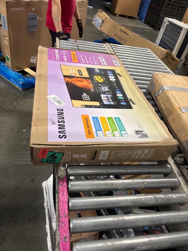 Photo 1 of ***DAMAGED, SUITABLE FOR SPARE PARTS/NO RETURN****   Samsung 43-Inch Class Crystal UHD U8000F 4K Smart TV (2025 Model) Endless Free Content, Crystal Processor 4K, MetalStream Design, Knox Security, Alexa Built-in