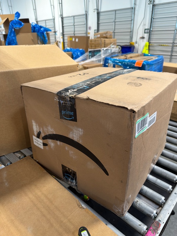 Photo 1 of **MAJOR DAMAGE**
Bavni 9x12 Area Rugs, Floral Machine Washable Rugs for Living Room, Dinning Room, Bedroom, Non Slip Aesthetic Vintage Low Pile Durable Lightweight Farmhouse Rug, Sage Green & Burnt Orange