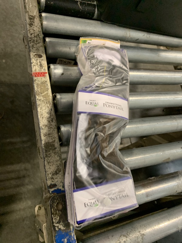 Photo 1 of -N-Go FreeTress Equal Drawstring Ponytail Essence Girl (TP3027)